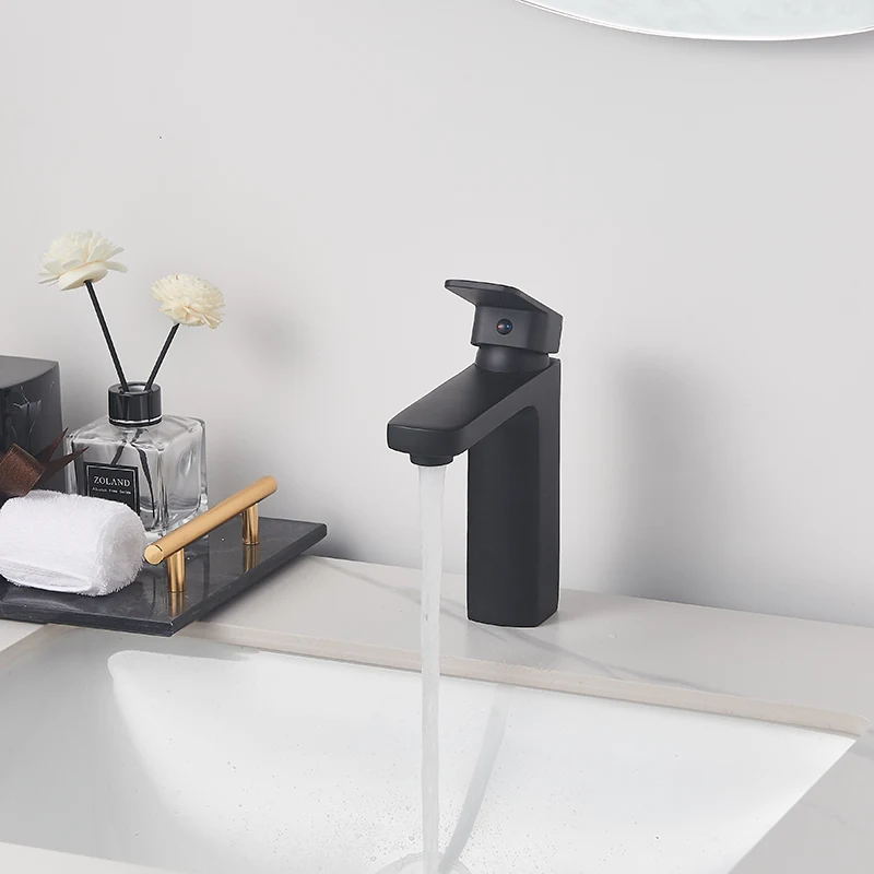 What Are the Advantages of a Spring Kitchen Faucet?